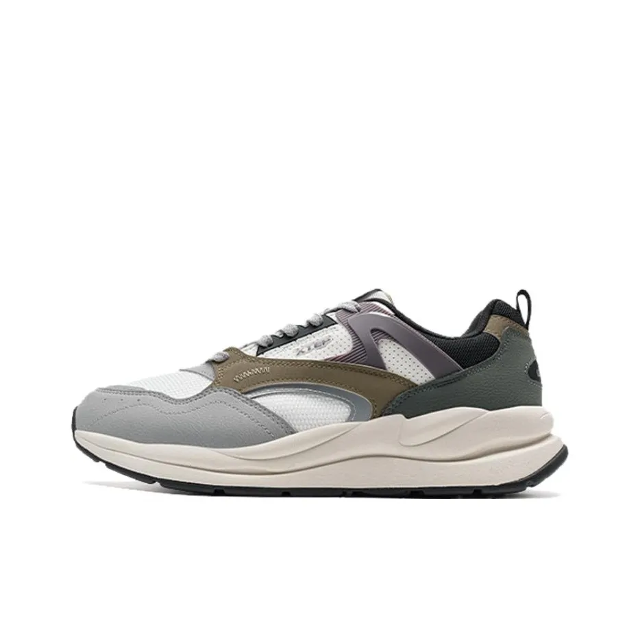 XTEP Vintage Series 80 Anti Slip Wear Resistant Low Top Casual Shoes Men's Gray White Brown