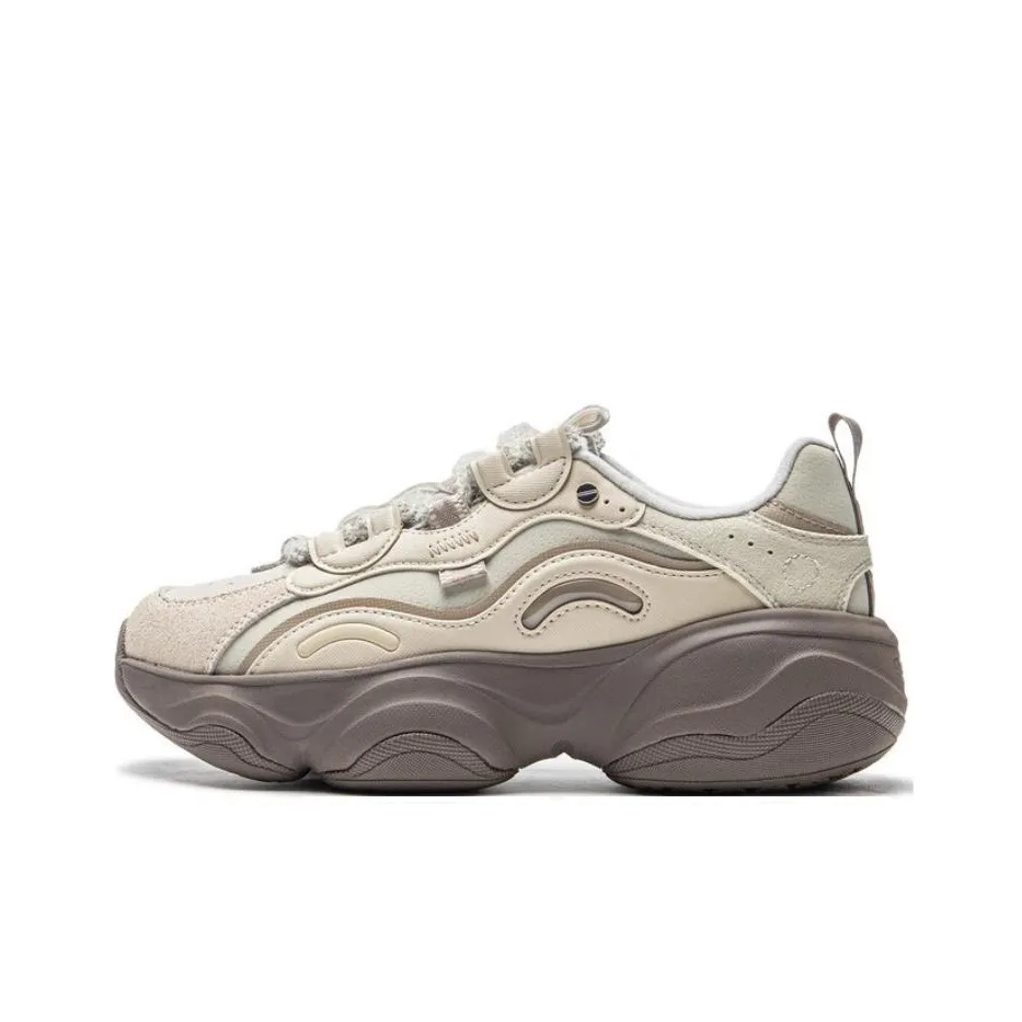 LiNing Honey V2 Anti Slip Wear Resistant Low Top Casual Shoes Women's Beige Brown