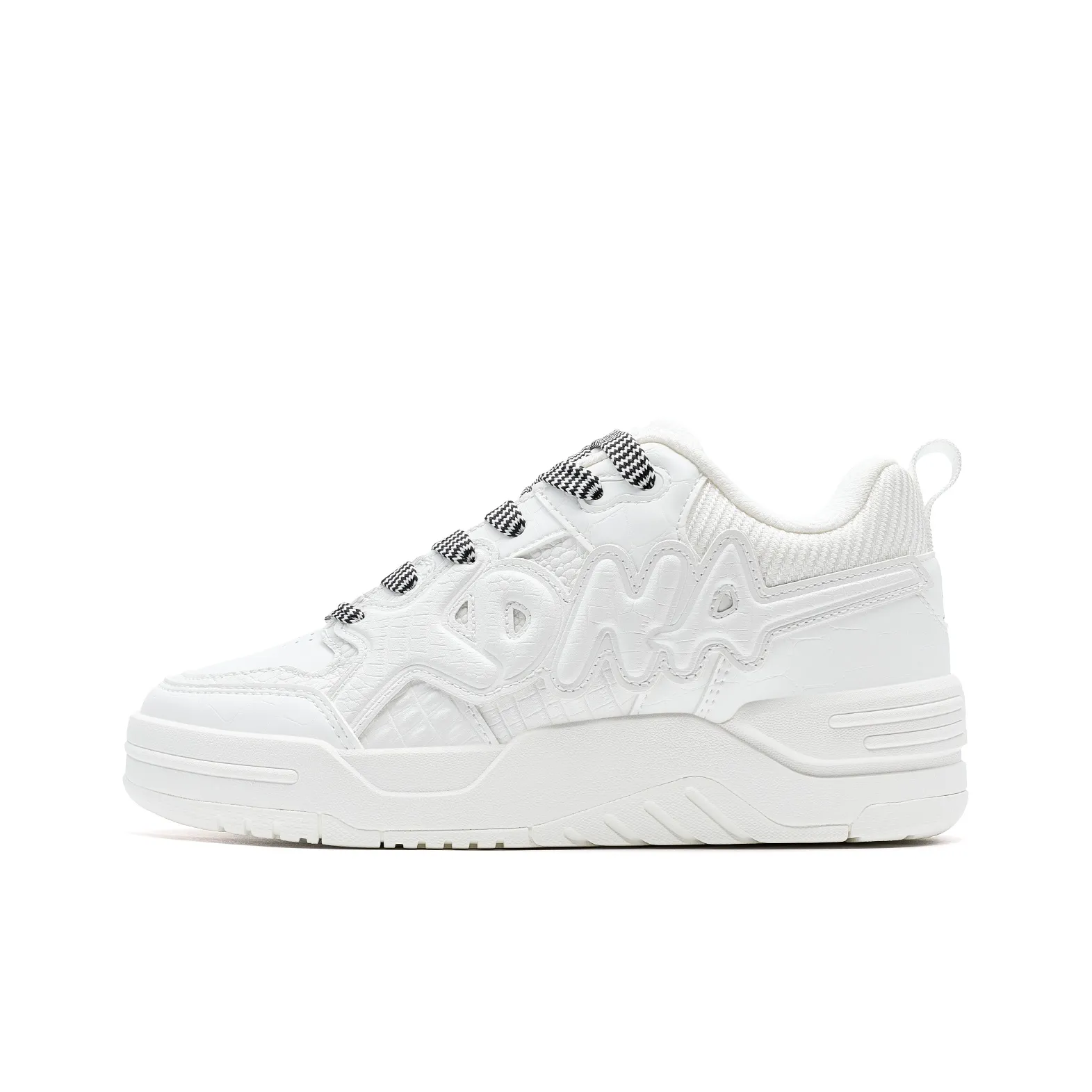 XTEP European Package Anti Slip Wear Resistant Low Top Skateboard Shoes Women's White