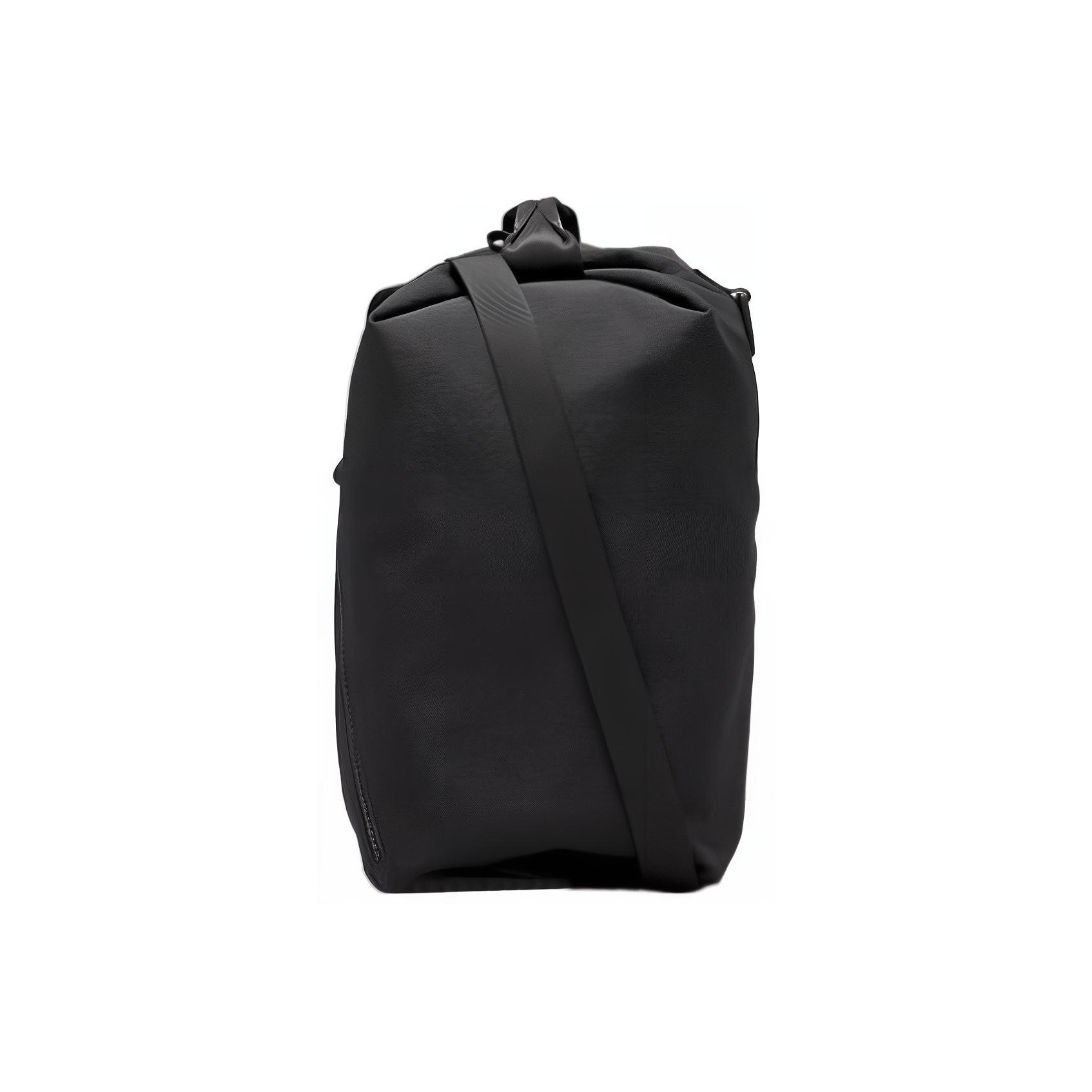 Lululemon ブラックバックパック シンプルデザイン Lululemon's 'Lightweight' but 'Durable' Backpack That Fits