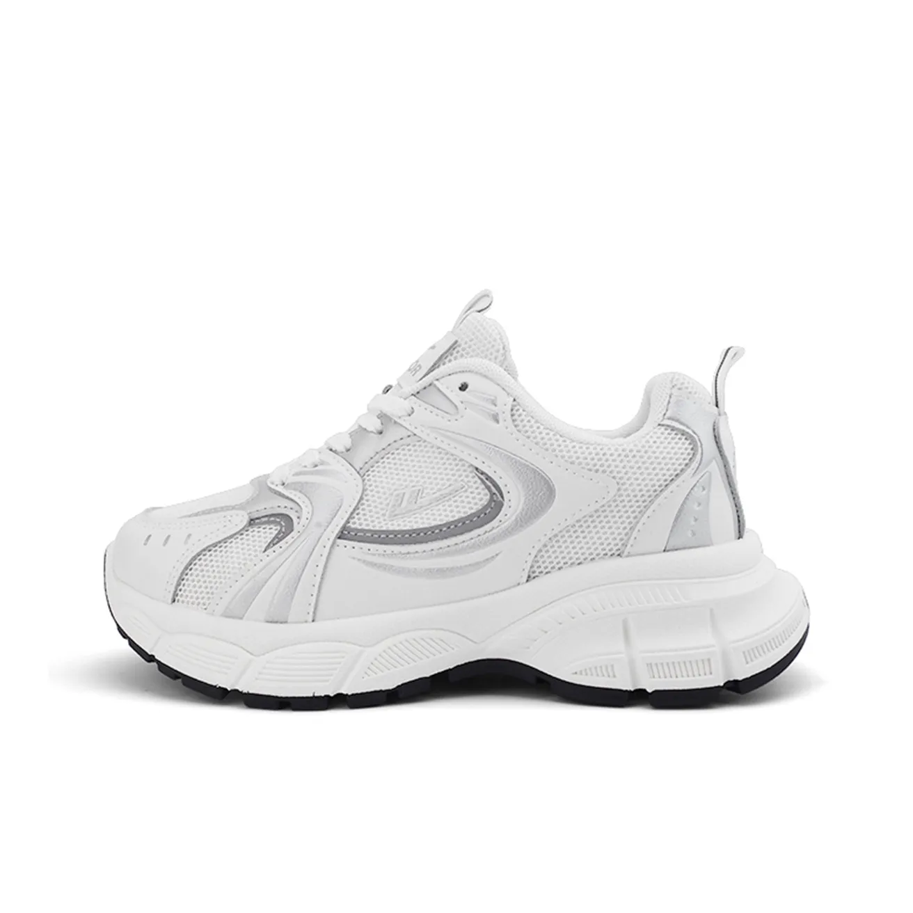 Warrior Trendy Casual Shoes Cushioned Wear Resistant Height Increasing Low Top Chunky Sneakers Women's White
