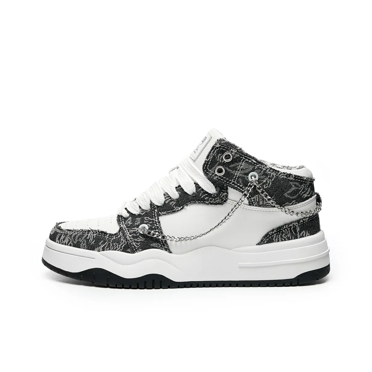 LAZY BONS Full-Coverage Warm Anti-Slip And Wear-Resistant Breathable Height Increasing Mid-Top Skateboard Shoes Unisex
