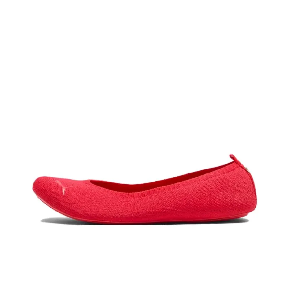 PUMA Ballet Illiana Low Top Casual Shoes Women's Red