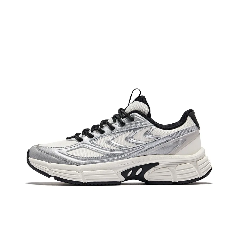 Erke Grandiose Abrasion Resistant Slip Resistant Low Top Casual Shoes Women's Microcrystal White Bright Silver