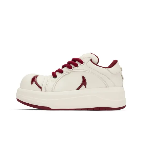 smiley White Whale Series Кроссовки для скейтбординга Low Top Женские