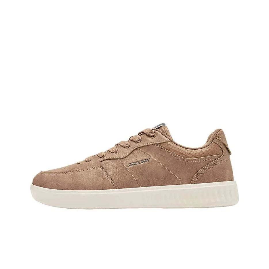 QIAODAN Non-slip Lightweight Low-Top Skateboard Shoes Men's Brown