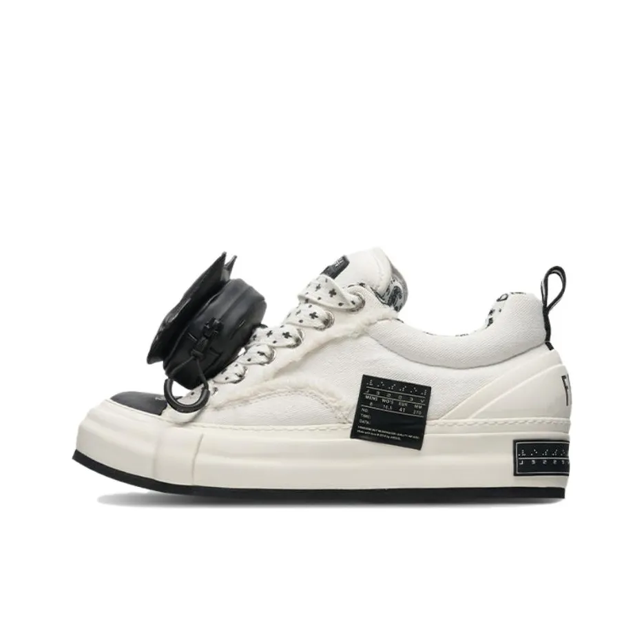 Ron English X FELIX x VESSEL Height Increasing Low Top Skateboard Shoes Unisex White