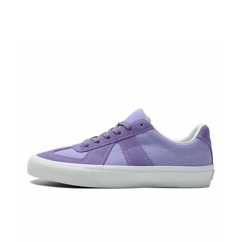 GOLUCK Slip Resistant Shock Absorbers Low Top Skateboard Shoes Unisex Wisteria Purple