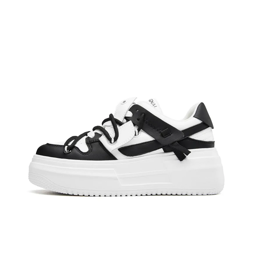 KANGNAI Low Top Skateboard Shoes Women's