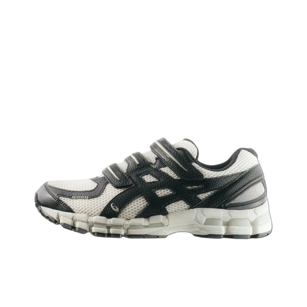 Asics Gel Kayano 20 Hal Studios Bone