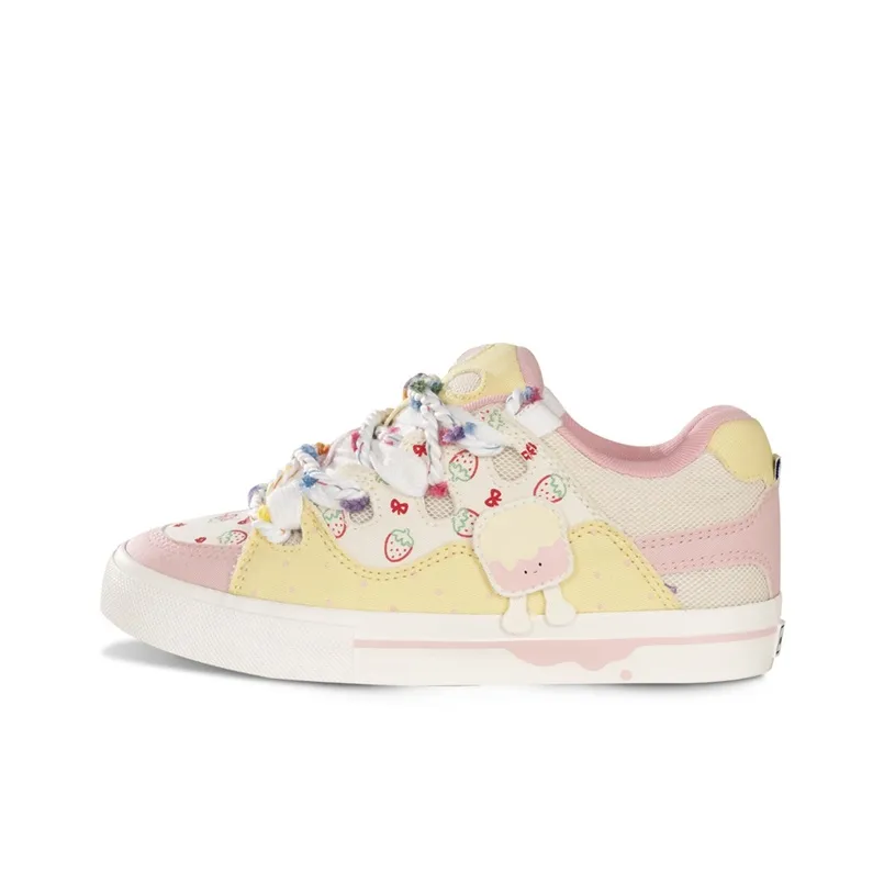 Crocodile Cushioning Abrasion Resistant Lightweight Low Top Skateboard Shoes Women's Strawberry Pink