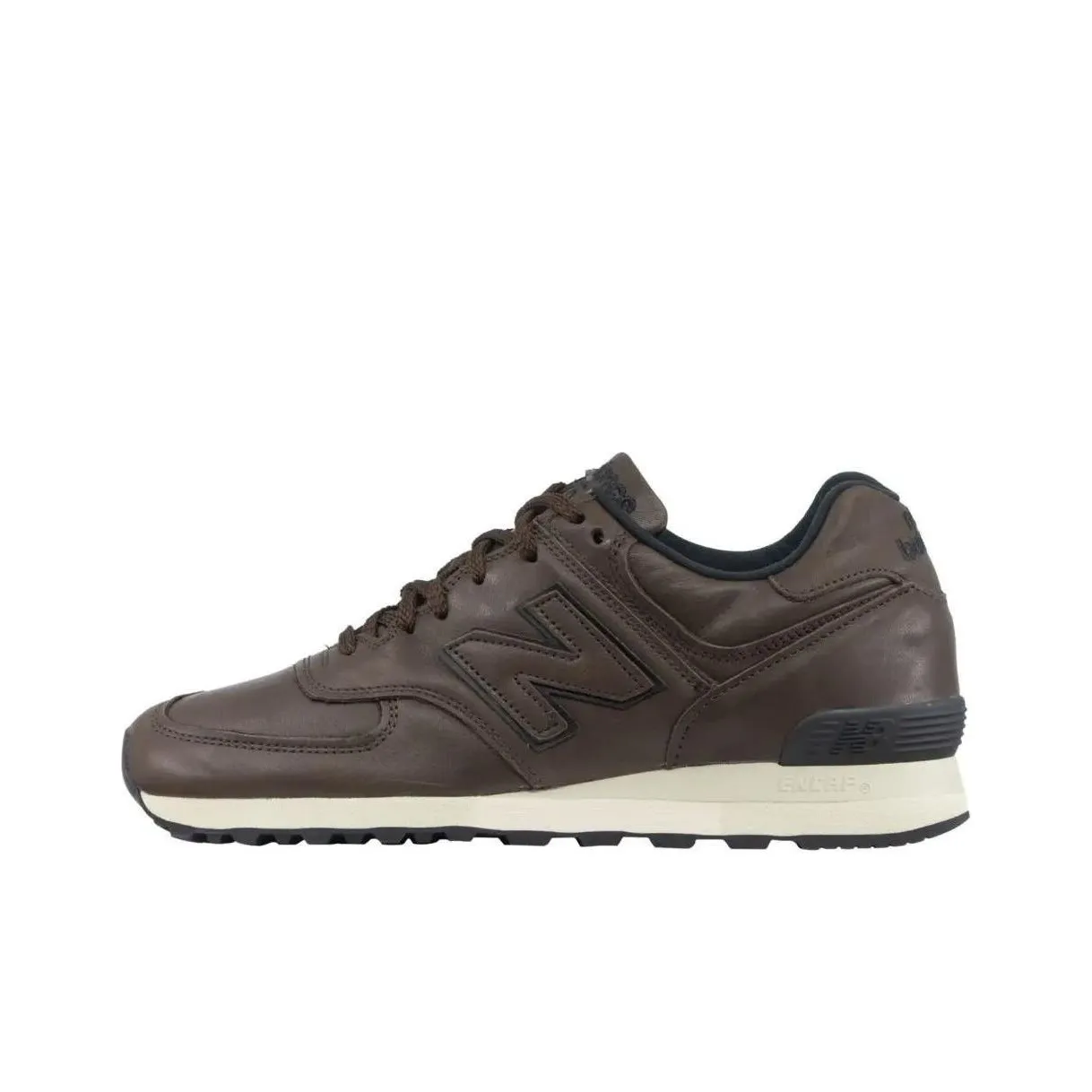 Trainers NEW BALANCE YV500TBO Brown
