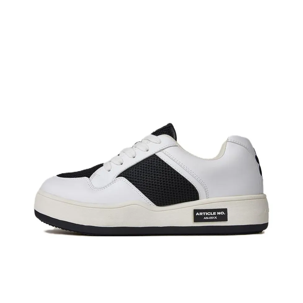 ARTICLE NO. American Burger Collection Anti Slip Wear Resistant Low Top Skateboard Shoes Unisex White Black