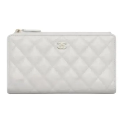 CHANEL Женские кошельки
