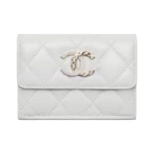 CHANEL Женские кошельки
