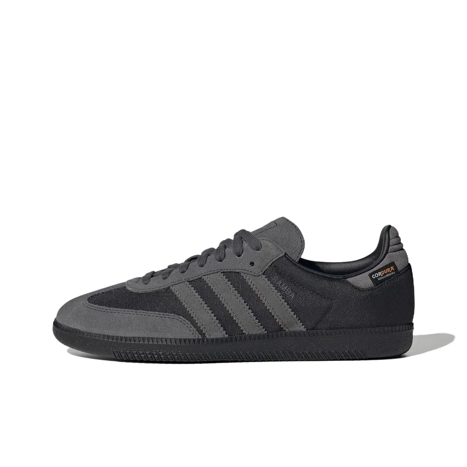adidas block adistar 2004 blue corvette convertible