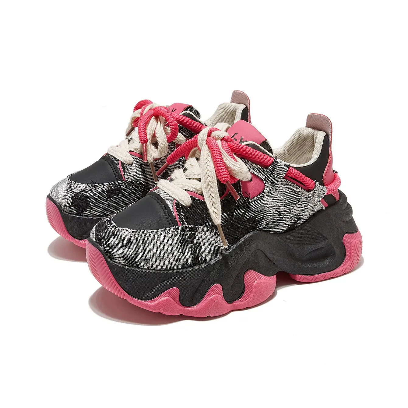 VICTORIA&VERA Низкие кеды с толстой подошвой Женские