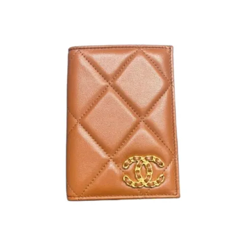CHANEL Женские кошельки