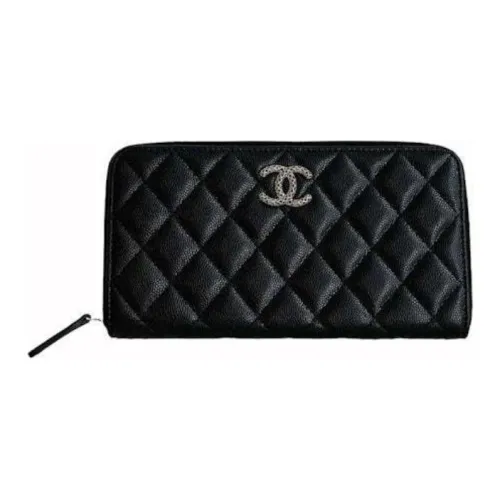 CHANEL Женские кошельки