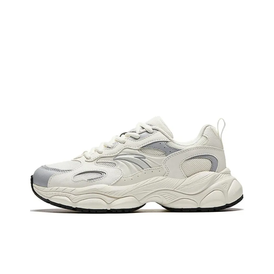 ANTA Little Millennium Амортизация Устойчивость к истиранию Покрытие Увеличение Высоты Низкий Топ Повседневный Женские Белый Серый