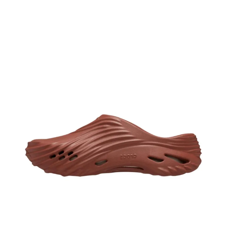 Echo Wave Crocs 
Rust
