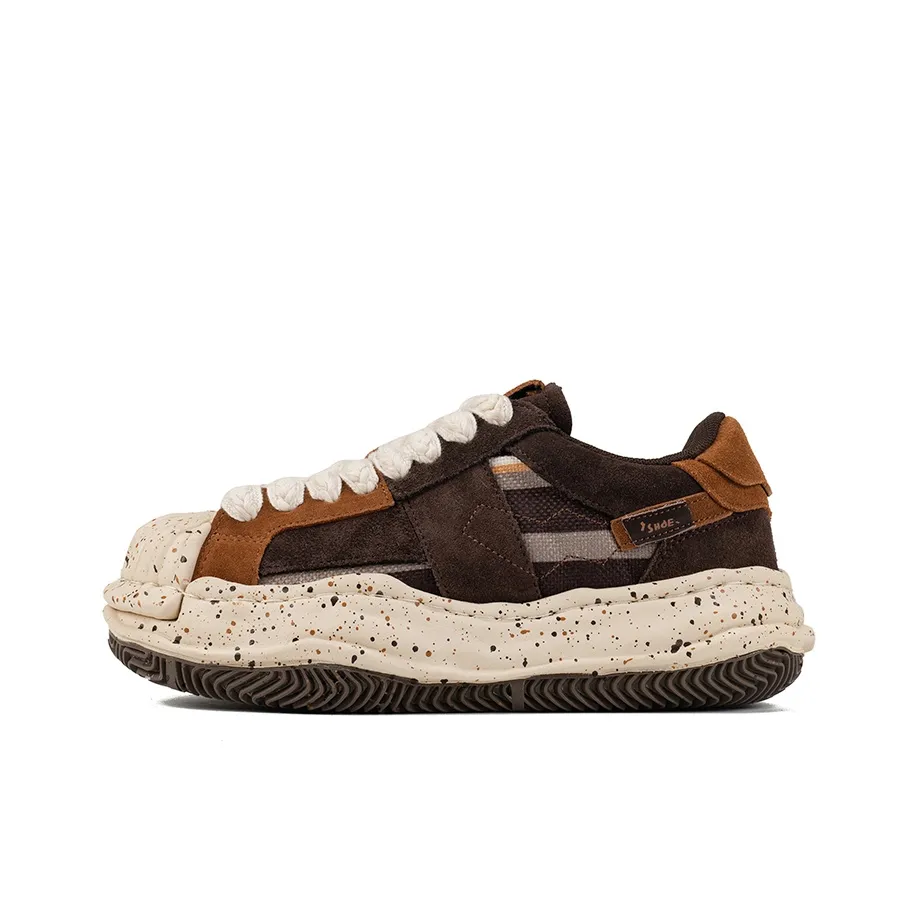 UPINEE Кляксы чернил Растворение Обувь Антискользящая и Износостойкая Увеличение Высоты Низкий Топ Скейтборд Кроссовки Унисекс Коричневый