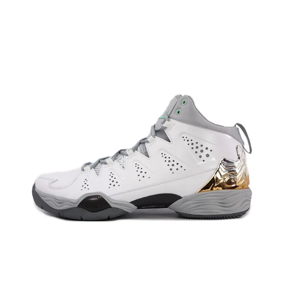 JORDAN Melo M10 White Green Glow Wolf Grey