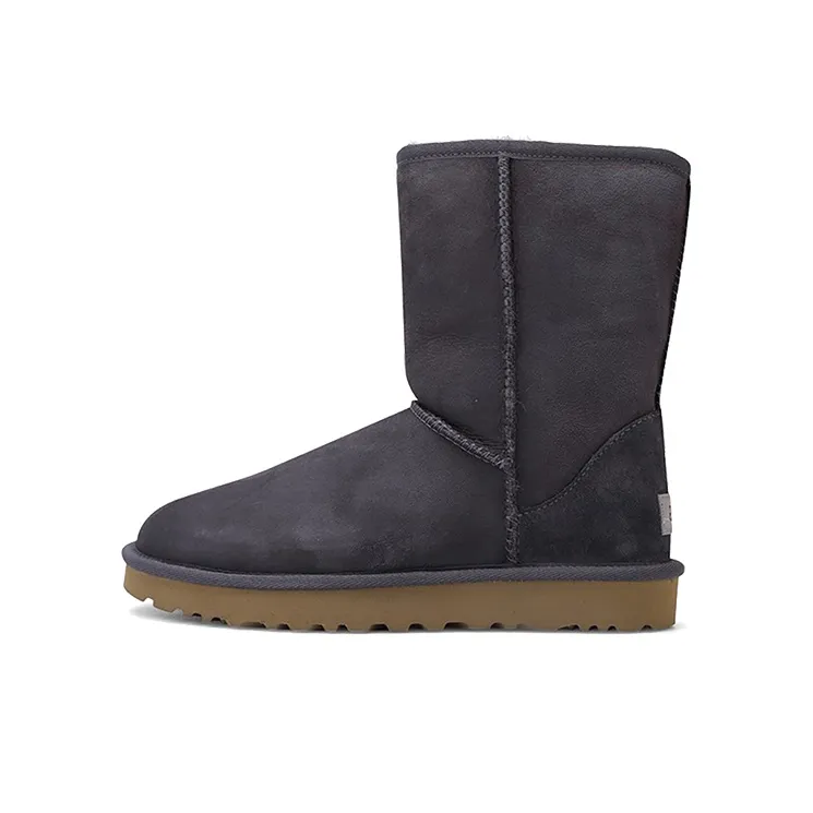 UGG CLASSIC SHORT Сноубутсы Женские