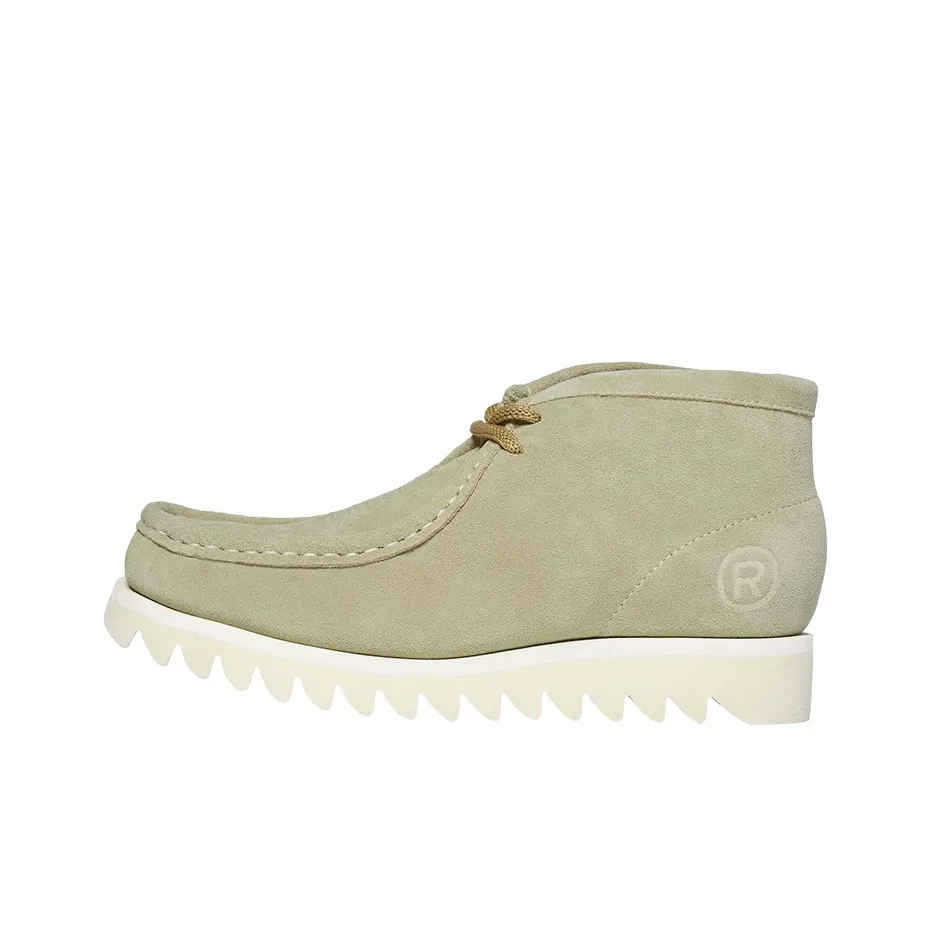 A BATHING APE® Manhunt M2 "Beige" Suede Boots