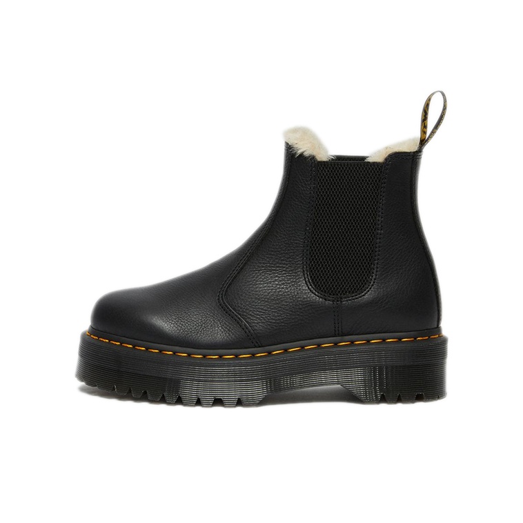 Step Up Your Style: The Rise of Platform Chelsea Boots for Women