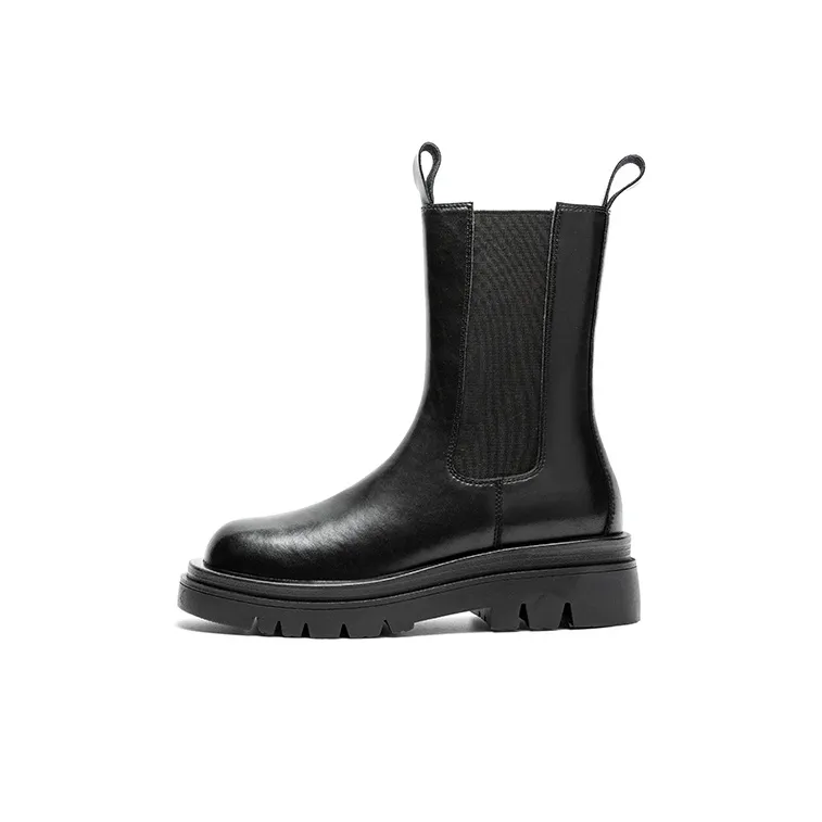 Q.VONTON Chelsea Boots Women's Black