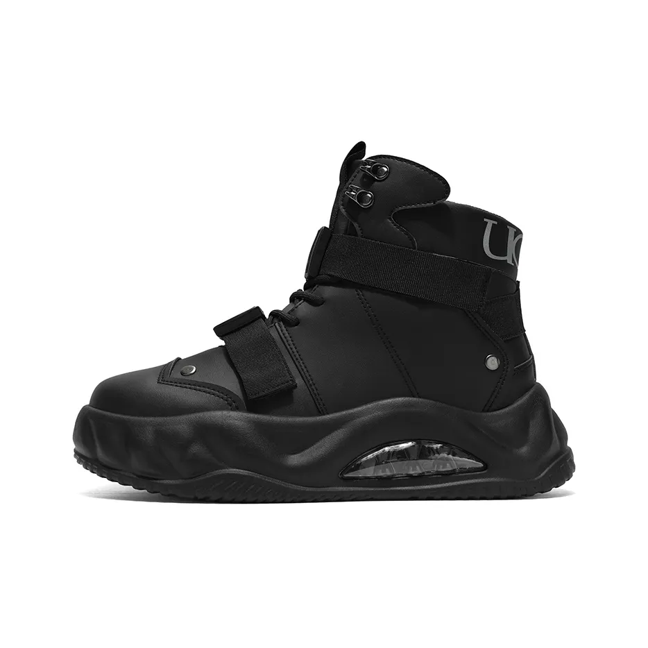 Bull charm Outdoor Boots Men's Black/White