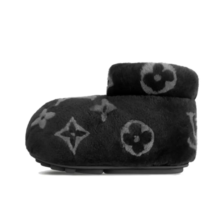 LOUIS VUITTON Lv Footprint Low Boot Black