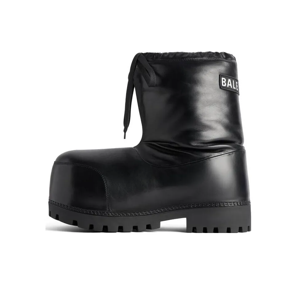 Balenciaga Logo appliqué Padded Leather Boots