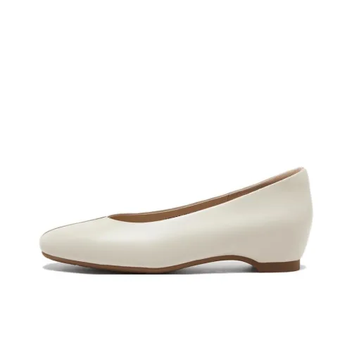 BATA Женские повседневные туфли Женские