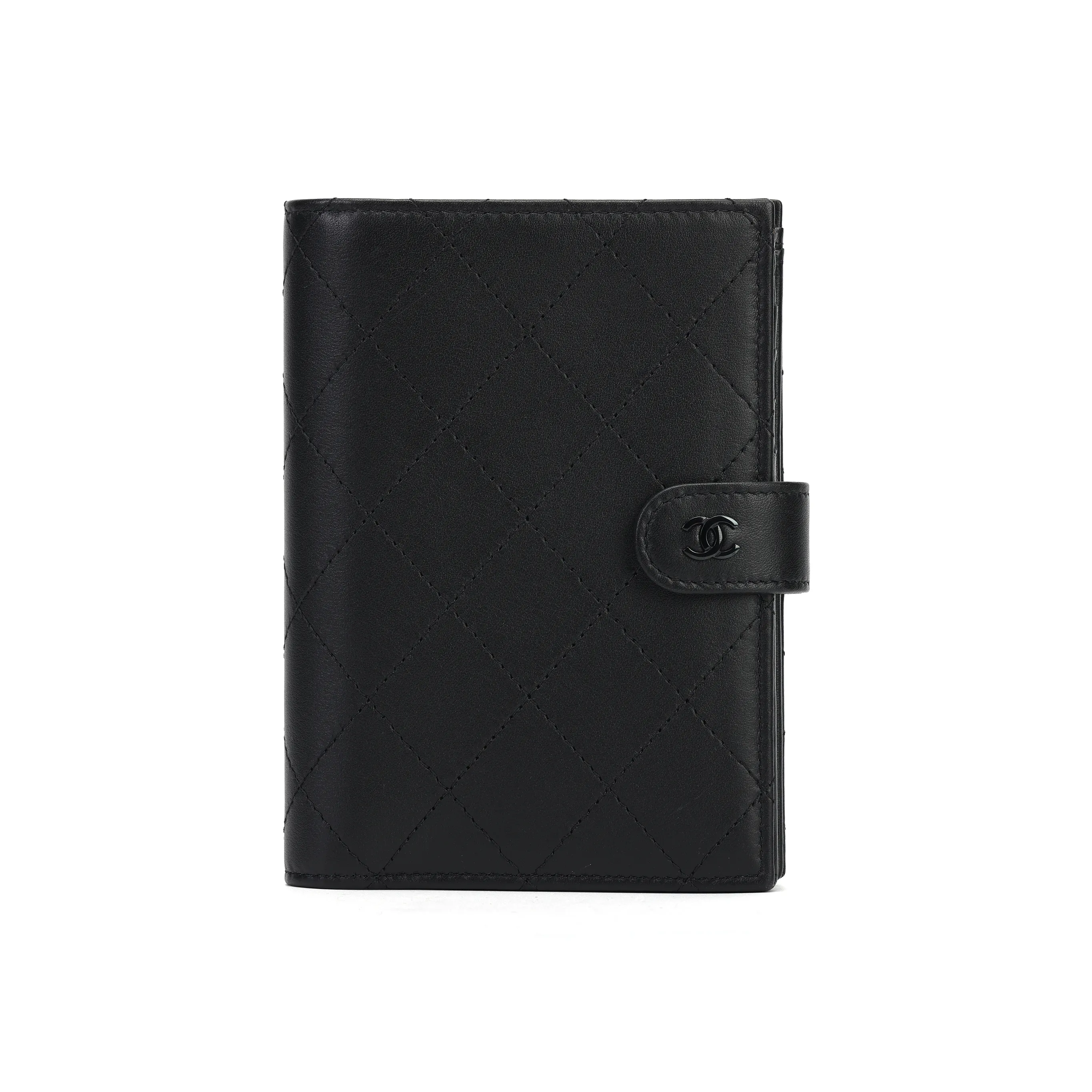 CHANEL Matte Cowhide Passport Holder With Card Slot Women's Black