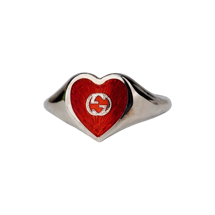 GUCCI Ring With Interlocking G Enamel Heart