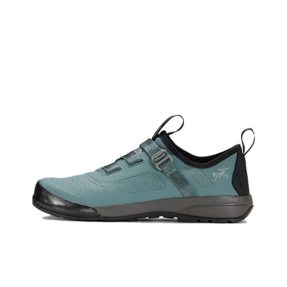 Arcteryx Arakys Approach Slip Resistant Low Top Outdoor Shoes Women's Gray Green