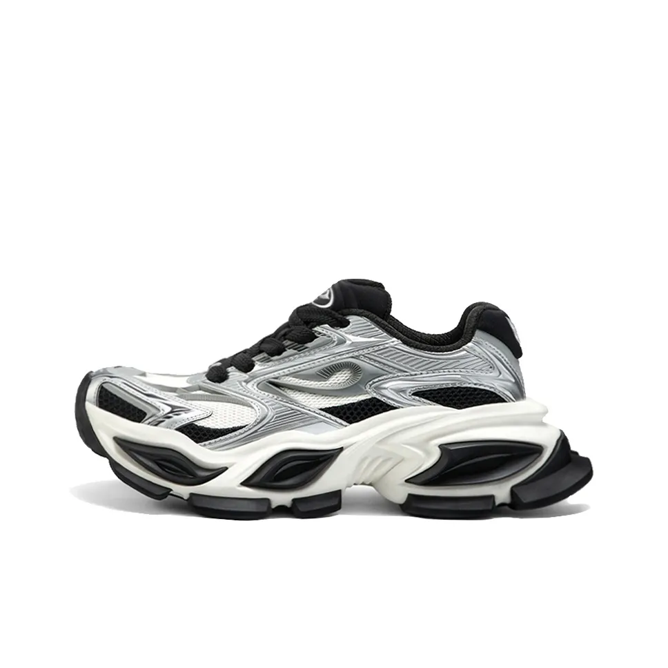 OGR Chunky Sneakers Unisex Low Top Black/White