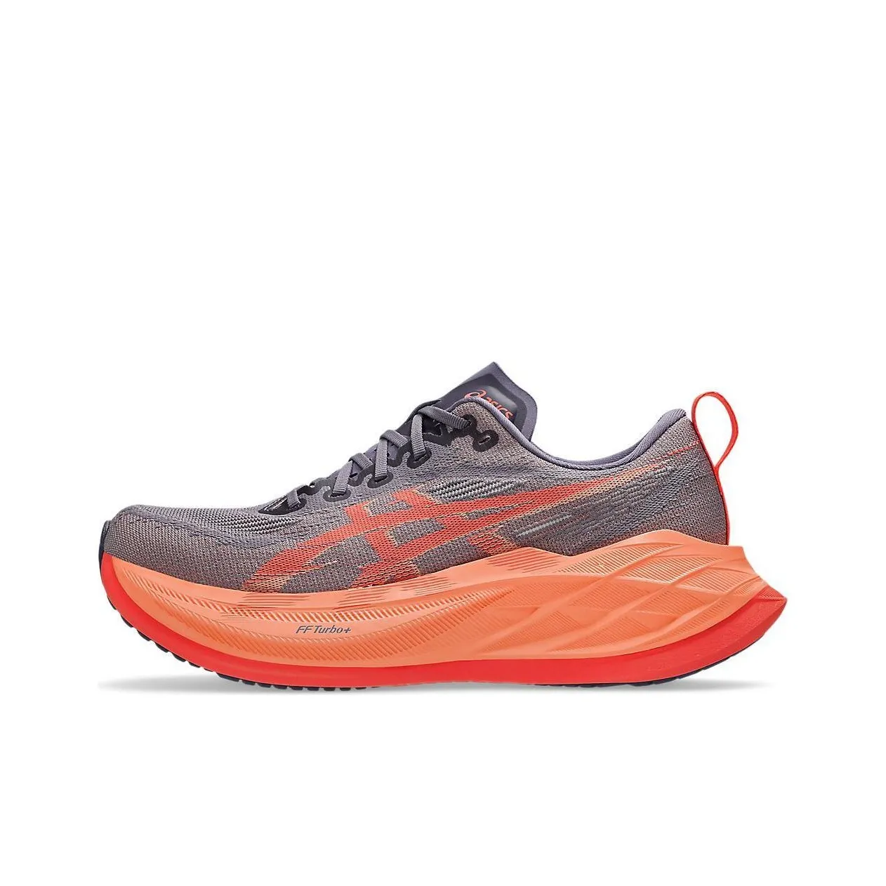 Monica Sneakers tells you what shoes look good with shorts