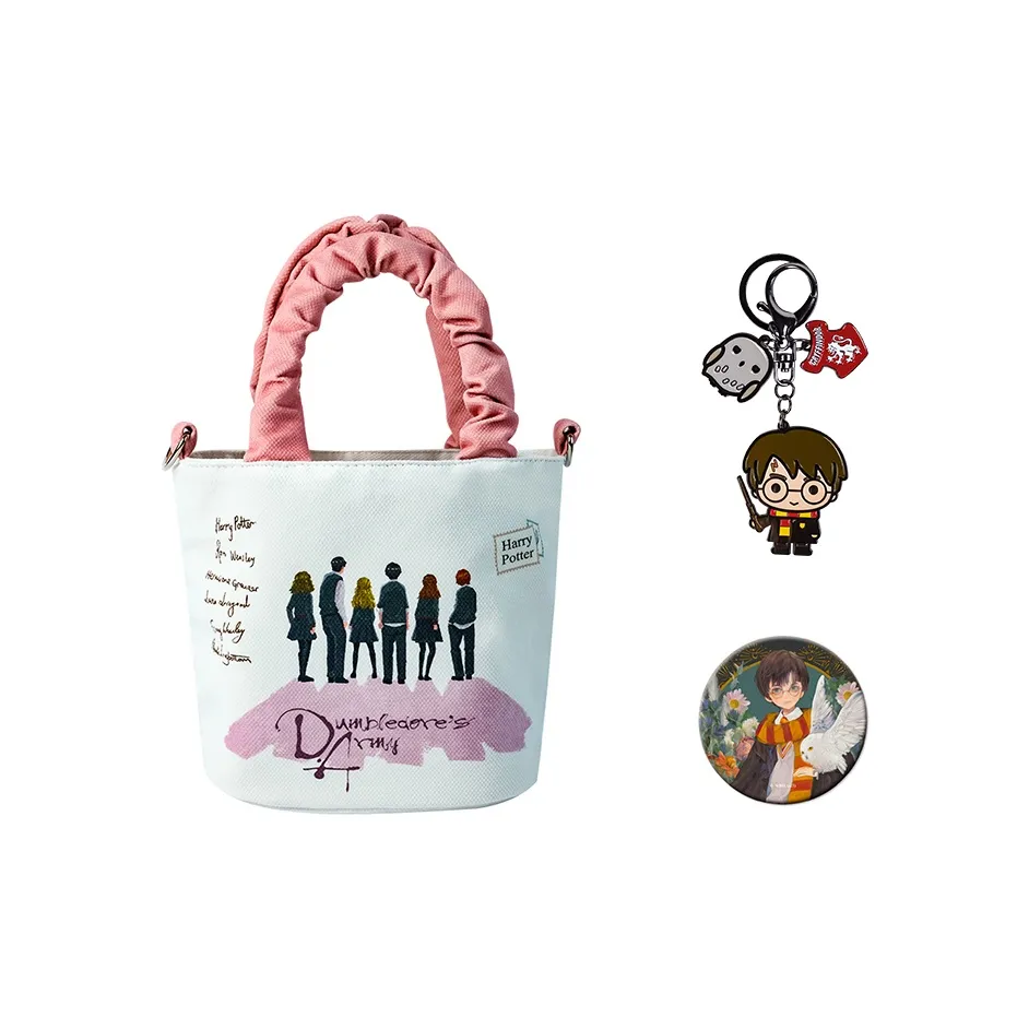 Гарри Поттер Гермиона Грейнджер Луна Лавгуд Гарри Поттер Драко Малфой Хедвиг