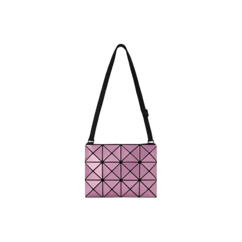 ISSEY MIYAKE Сумки через плечо Женские