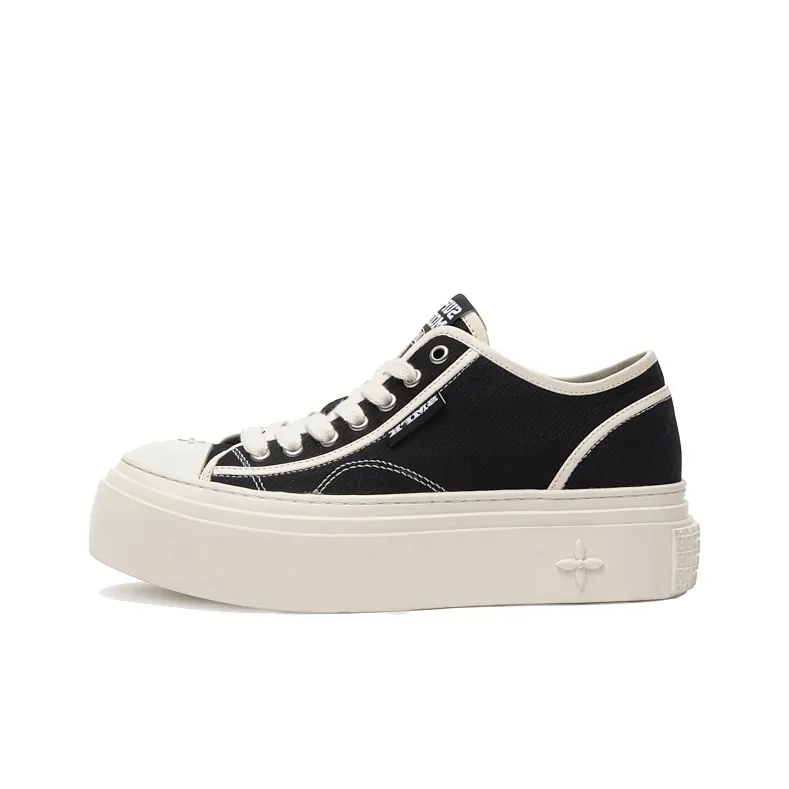 SMFK Low Top Skateboard Shoes Wmn Women's Black White