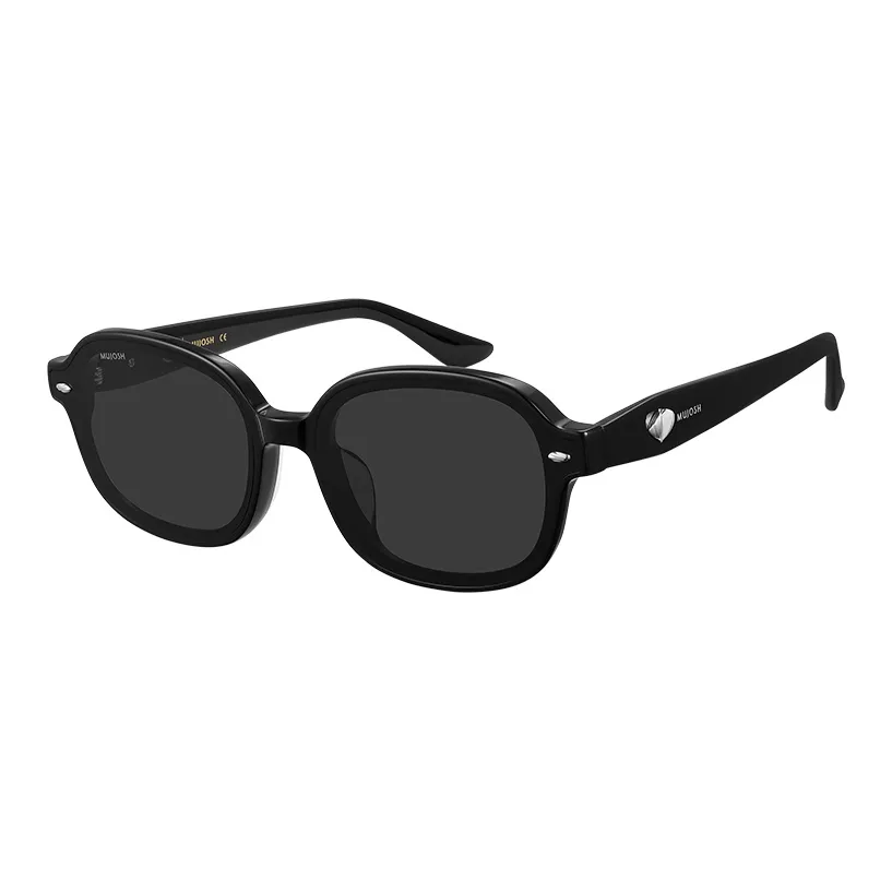 Quay Love That women's heart shaped sunglasses in red