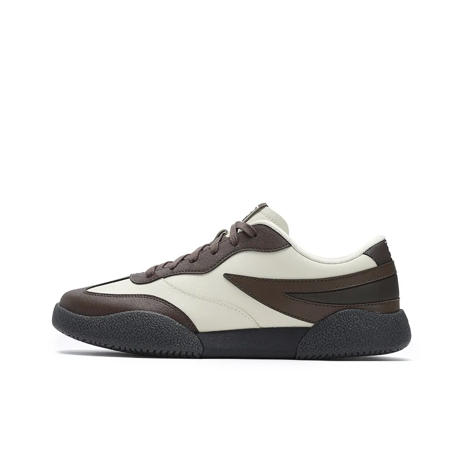 FILA Fashion Cushioning Wear Resistant Low Top Skateboard Shoes Men's Brown