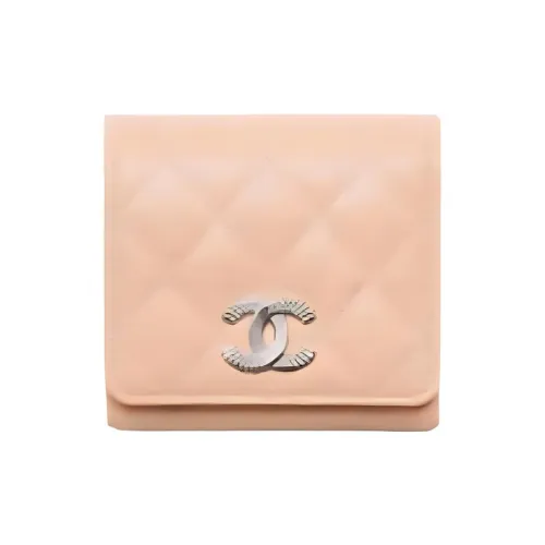 CHANEL Женские кошельки