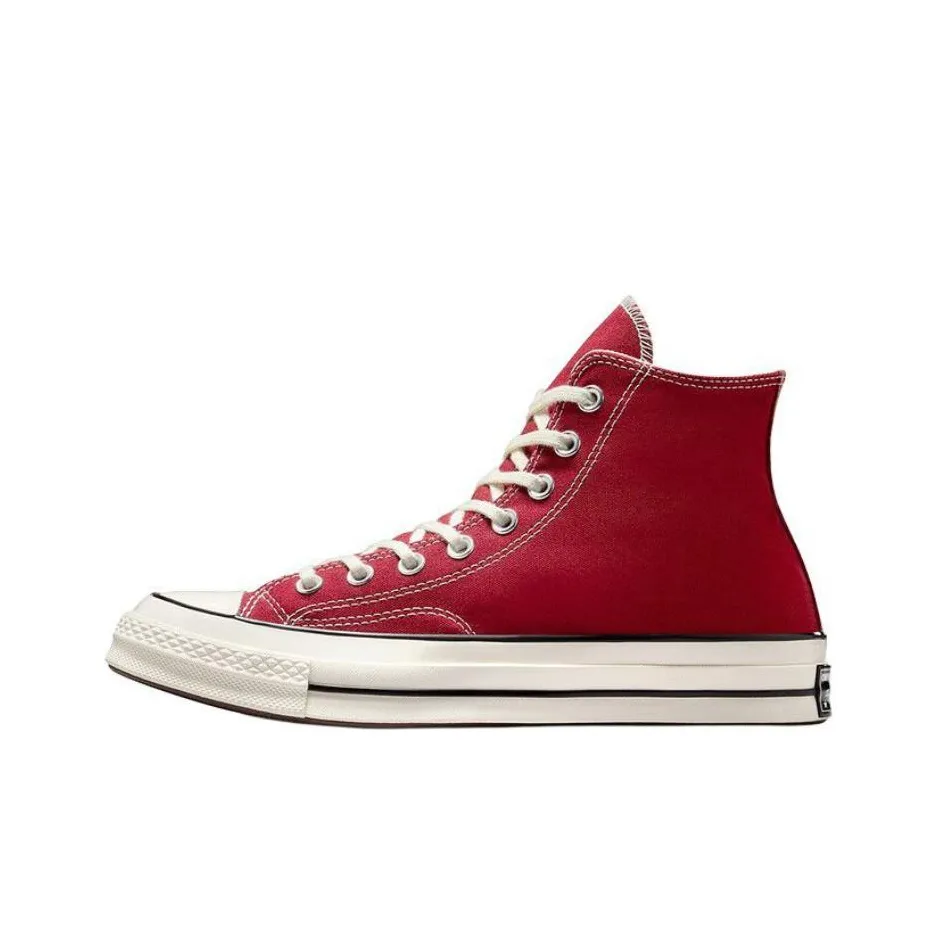 A closer look at Michelle Obama s Converse sneakers