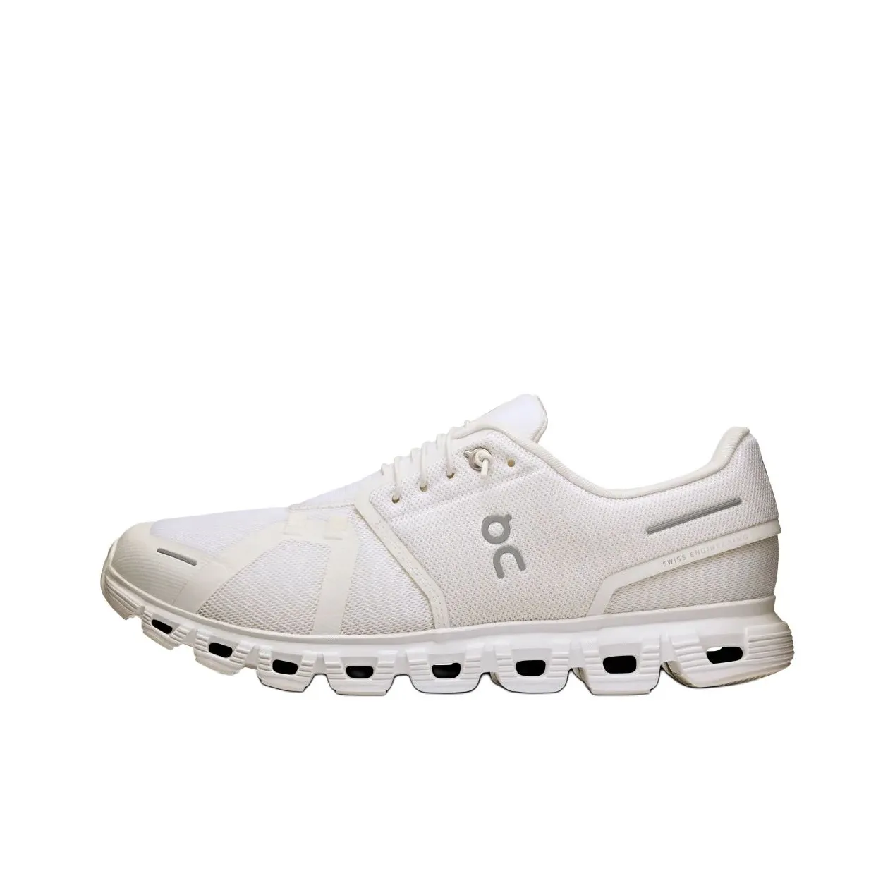 Cloud 6 On 'Triple White'