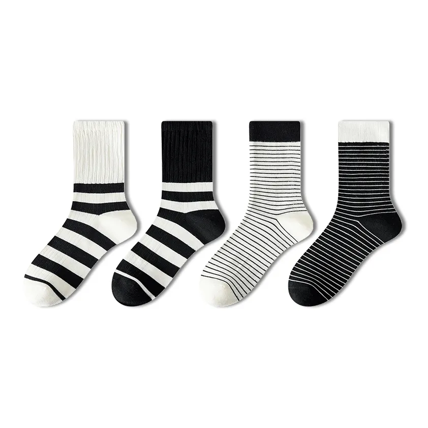 AUGUST Crew Socks Women's 4 Pack Assorted
