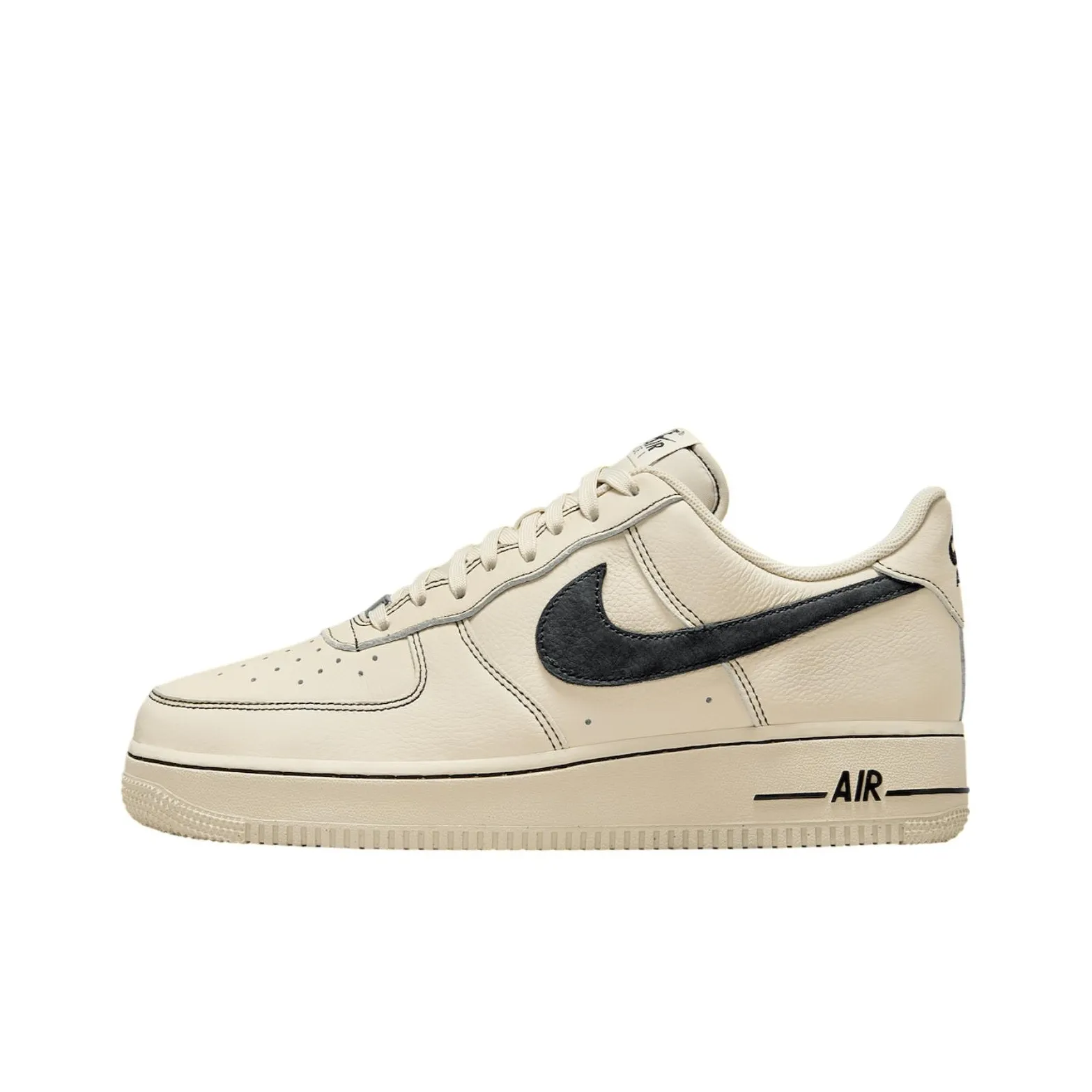 Nike Air Force 1 Low '07 LV8 Light Khaki Black